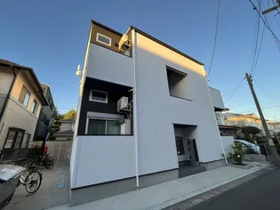 BEE HOUSEの画像