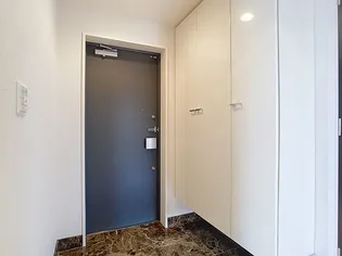 みやび・る金沢【11階】の玄関