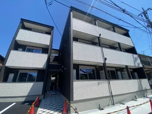 パ-チェ伊加賀本町【1階】の外観