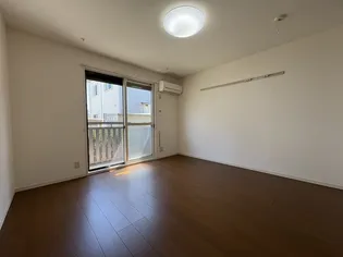 グランアズール【1階】の居間