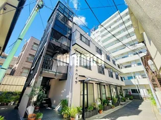 フローラルハイツ【3階】の外観