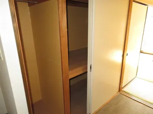 サザンクロス御山【2階】の内装