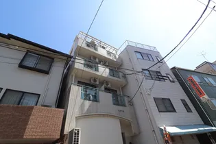 ヴィラ千田【3階】の外観