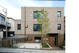 ウェルスクエア駒場東大前【3階】の外観