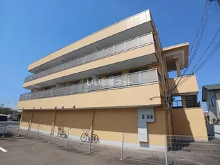 ファミーユ さつきの画像