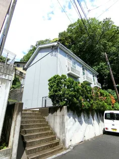 神奈川県鎌倉市岡本1【アパート】の外観