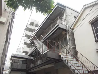 東京都墨田区向島4【マンション】の外観