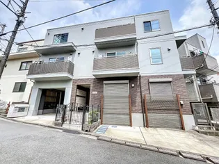 MONTSERRAT YOYOGI UEHARAの画像