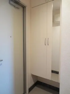 セジュールDH【1階】の玄関