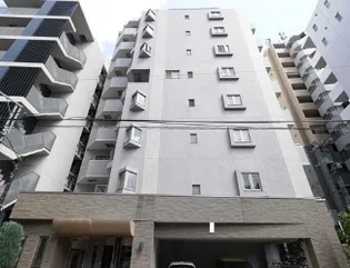 東京都新宿区市谷薬王寺町【マンション】の外観