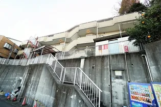 スターダスト向ヶ丘A棟【1階】の外観