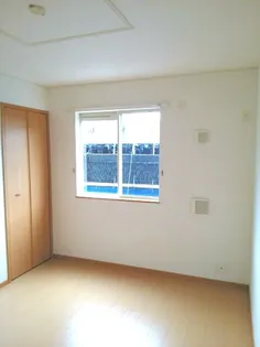 サン・フィオーレII【1階】の居間