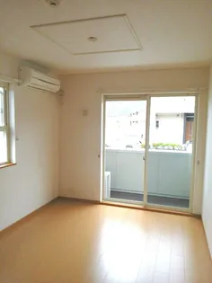 サン・フィオーレII【1階】の居間