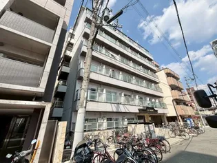 大宝小阪CTハウス【3階】の外観