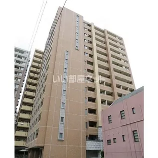 プレサンス泉セントマーク【6階】の外観