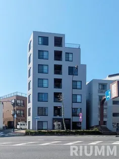 東京都新宿区西落合4【マンション】の外観