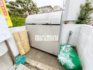 ダンディリオン松戸【1階】の地図