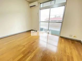 ダンディリオン松戸【1階】の居間