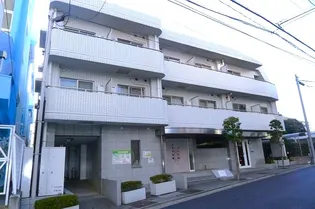 東京都新宿区市谷薬王寺町【マンション】の外観