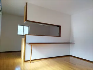 ハートフルハイツ【1階】の居間