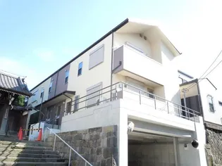 東京都港区三田4【アパート】の外観