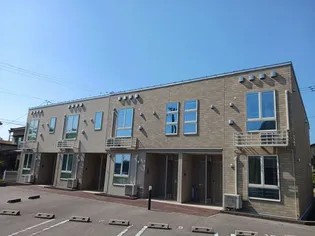 新潟県村上市塩町【アパート】の外観