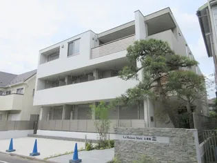 東京都足立区西新井3【マンション】の外観