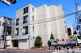 東京都世田谷区給田3【マンション】の外観