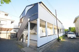 サン・プランタン【1階】の外観