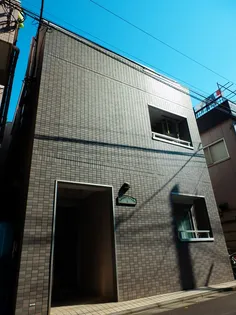 エメラルド・マンションI【2階】の外観