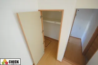 プリメール・トロワ【2階】の内装