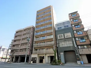 LIVIAZ NAMBA LUCEの画像