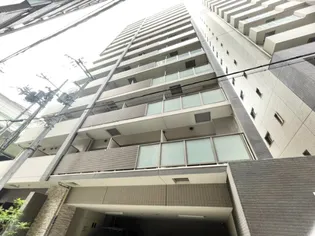 レジデンス南森町【8階】の外観
