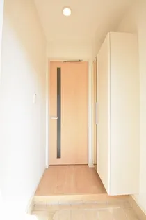 インパスト コーダ【1階】の玄関