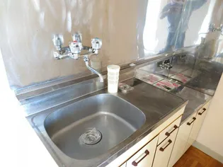 ザ・ホワイトハウスA【2階】のキッチン