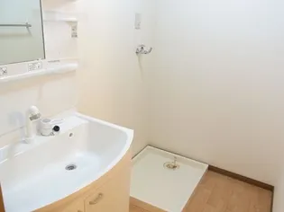 リバーサイドテラス【2階】の内装