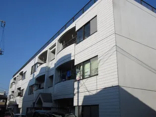 フラット穂留寿【3階】の外観