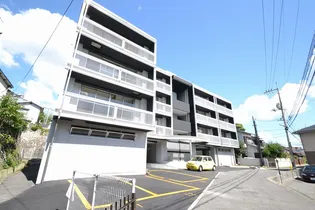 AD ONE'S高須の画像