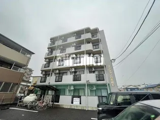 マンション日吉昭和【1階】の外観