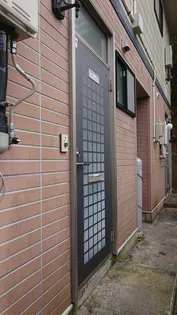 メゾンソレイユ【1階】の玄関