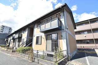 メゾンラスタIIA棟・B棟【2階】の外観