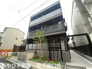 ラ フレーズ【2階】の外観