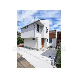 神奈川県横浜市中区鷺山【一戸建】の外観