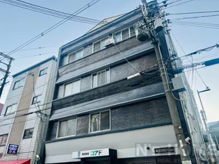 シュウケンビルの画像