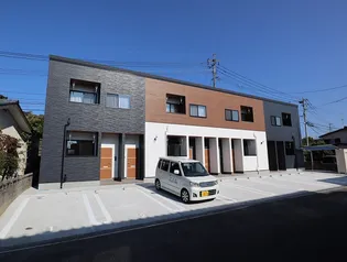 カーサ・モンレーヴII【1階】の外観