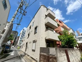 東京都新宿区弁天町【マンション】の外観