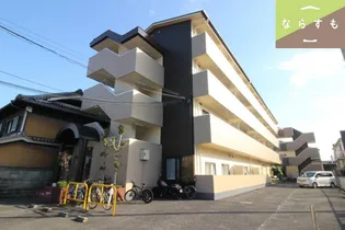 シルクロード醍醐【3階】の外観