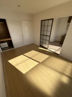 メゾンセジュール【2階】の居間