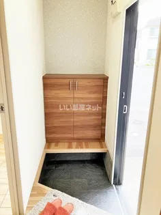 サニーズ福庭 B棟【1階】の玄関