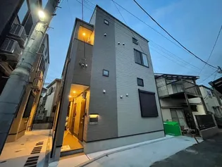 Celeste Bleu【2階】の外観